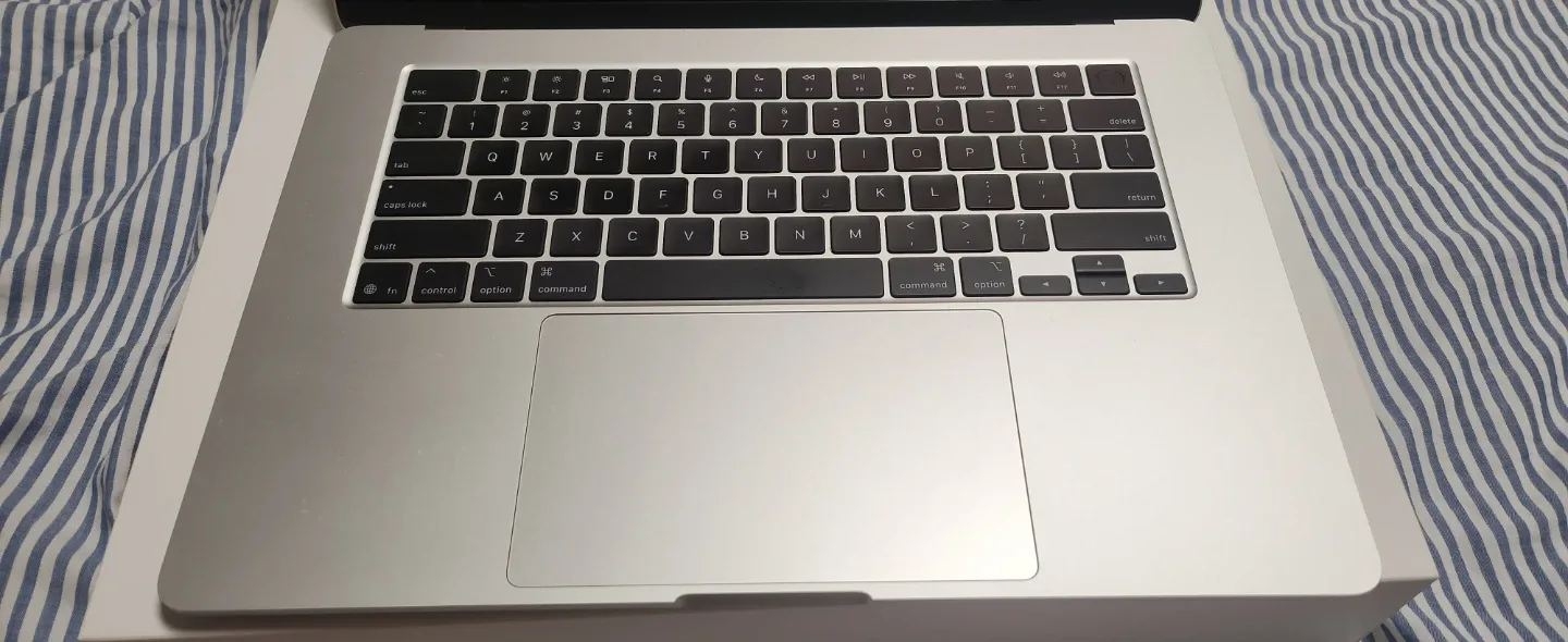 맥북 에어 M4 15인치 풀박스