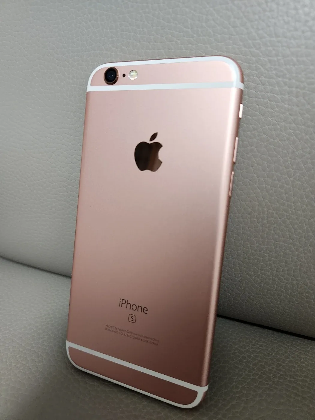 아이폰 6s 로즈골드 64GB 해외판 팝니다