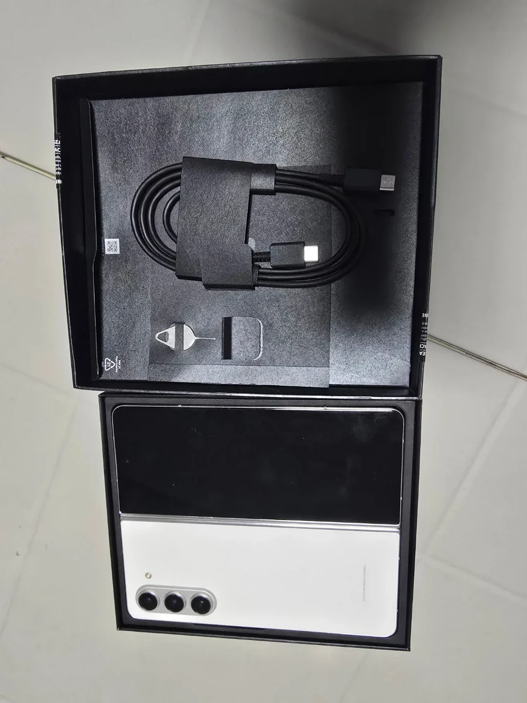 갤럭시 Z Fold5 512베이지 풀박스