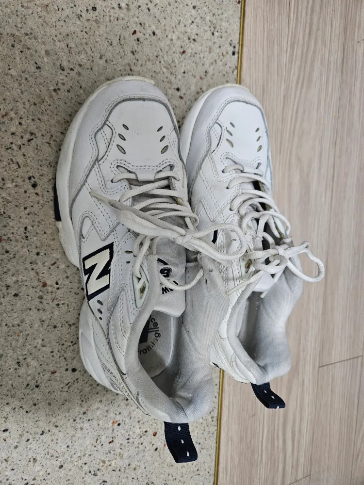 뉴발란스 608 흰색 운동화240