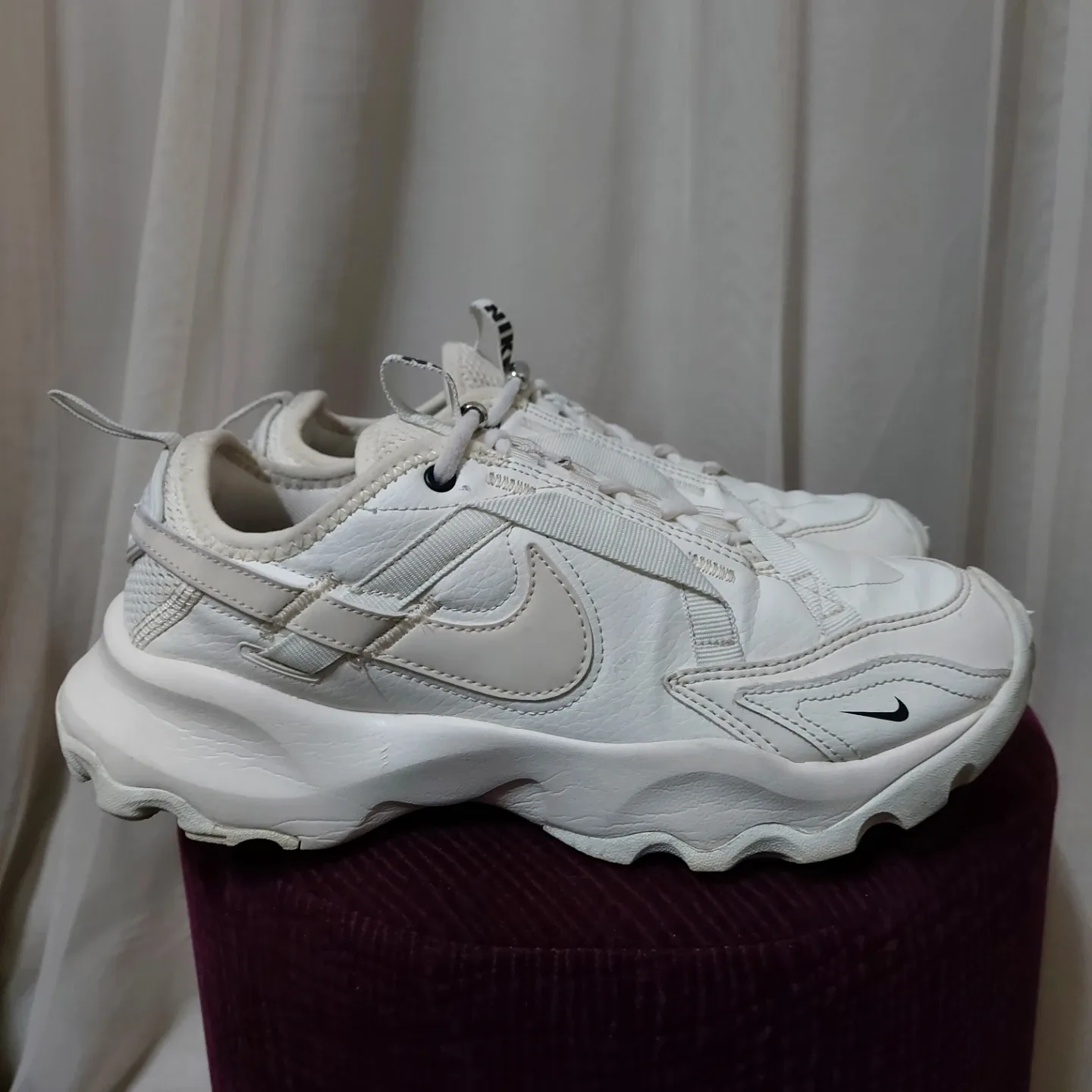 나이키 운동화 240 사이즈