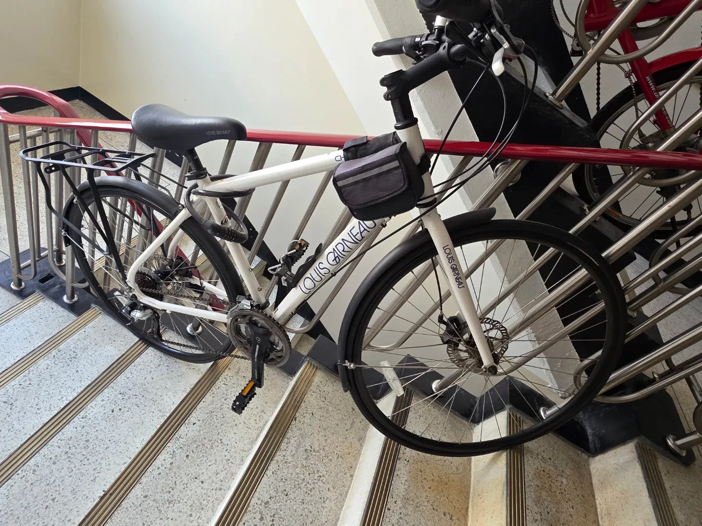 루이 가르노 하이브리드 자전거