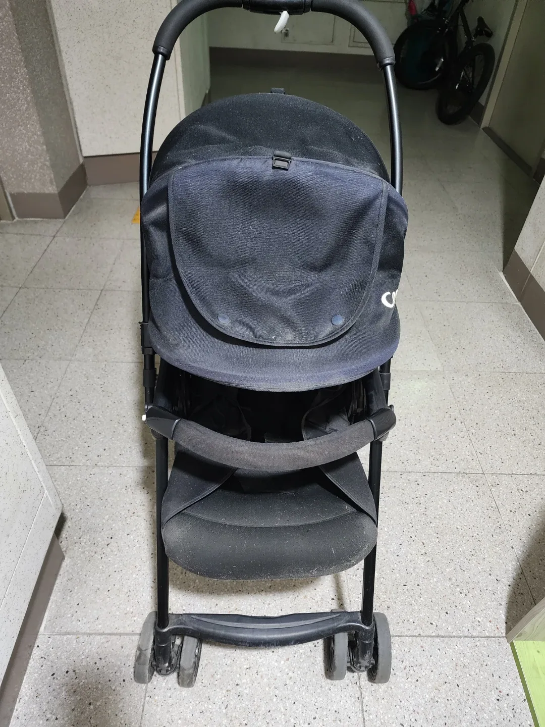 콤비 휴대용 유모차