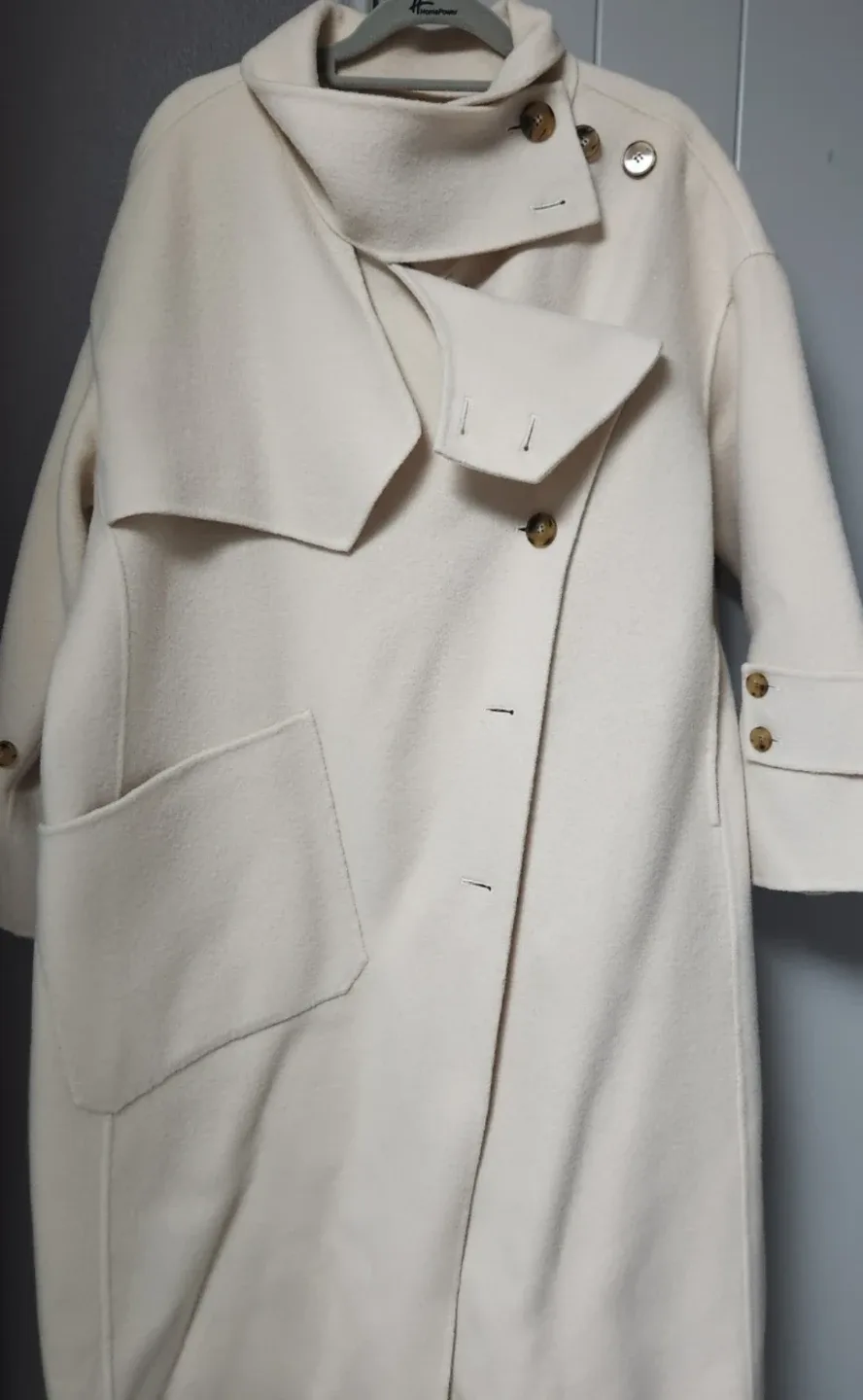 아이보리 롱 코트 66이상