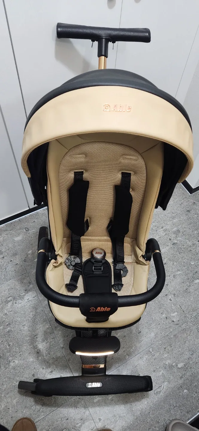 에이블 코지샤인 트라이크 유모차 카푸치노블랙