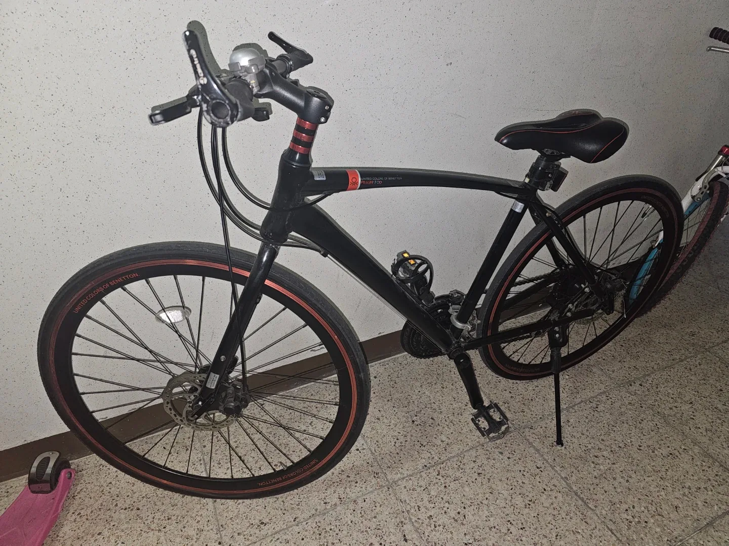 유나이티드 컬러 오브 베네통 하이브리드 자전거