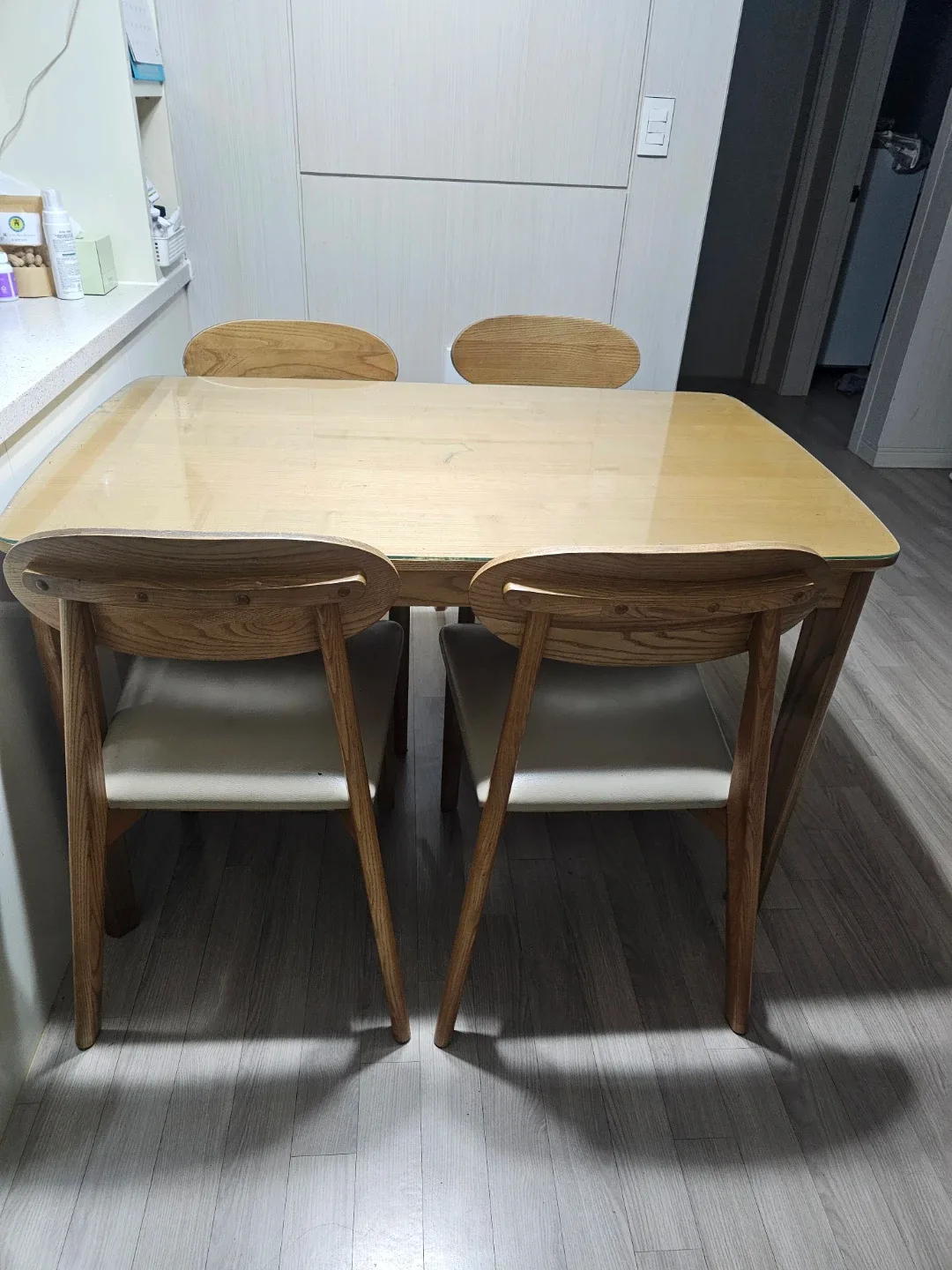 파로마 원목 식탁 + 의자 4개 세트