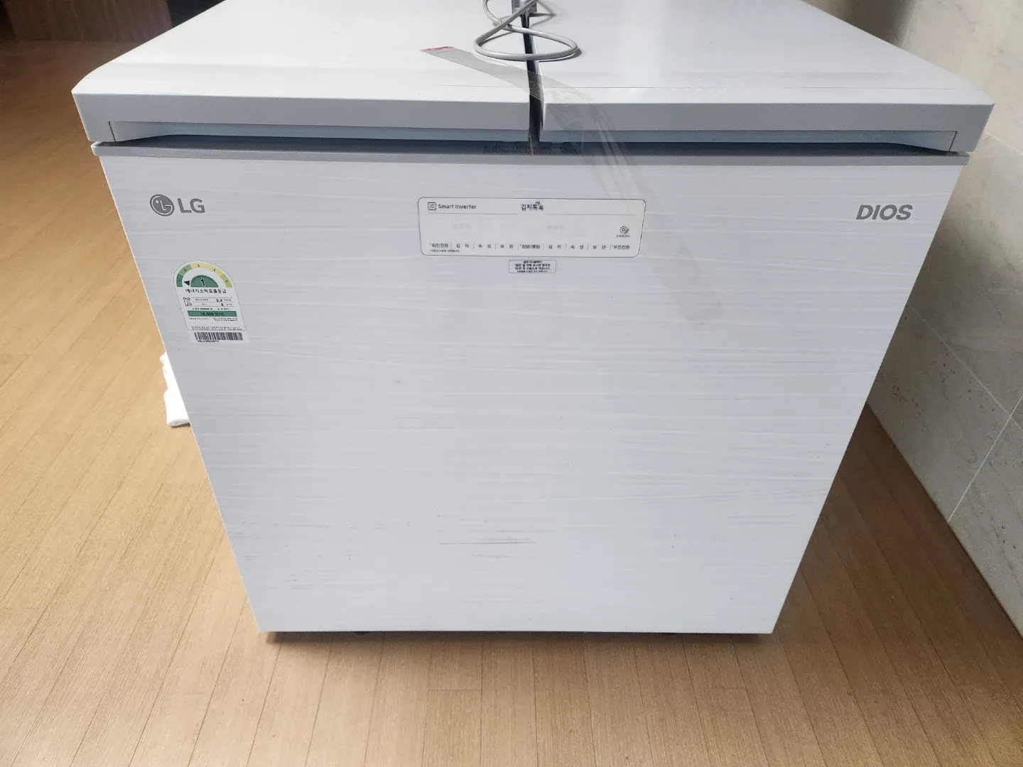 LG DIOS 김치냉장고 219L K228AW11E