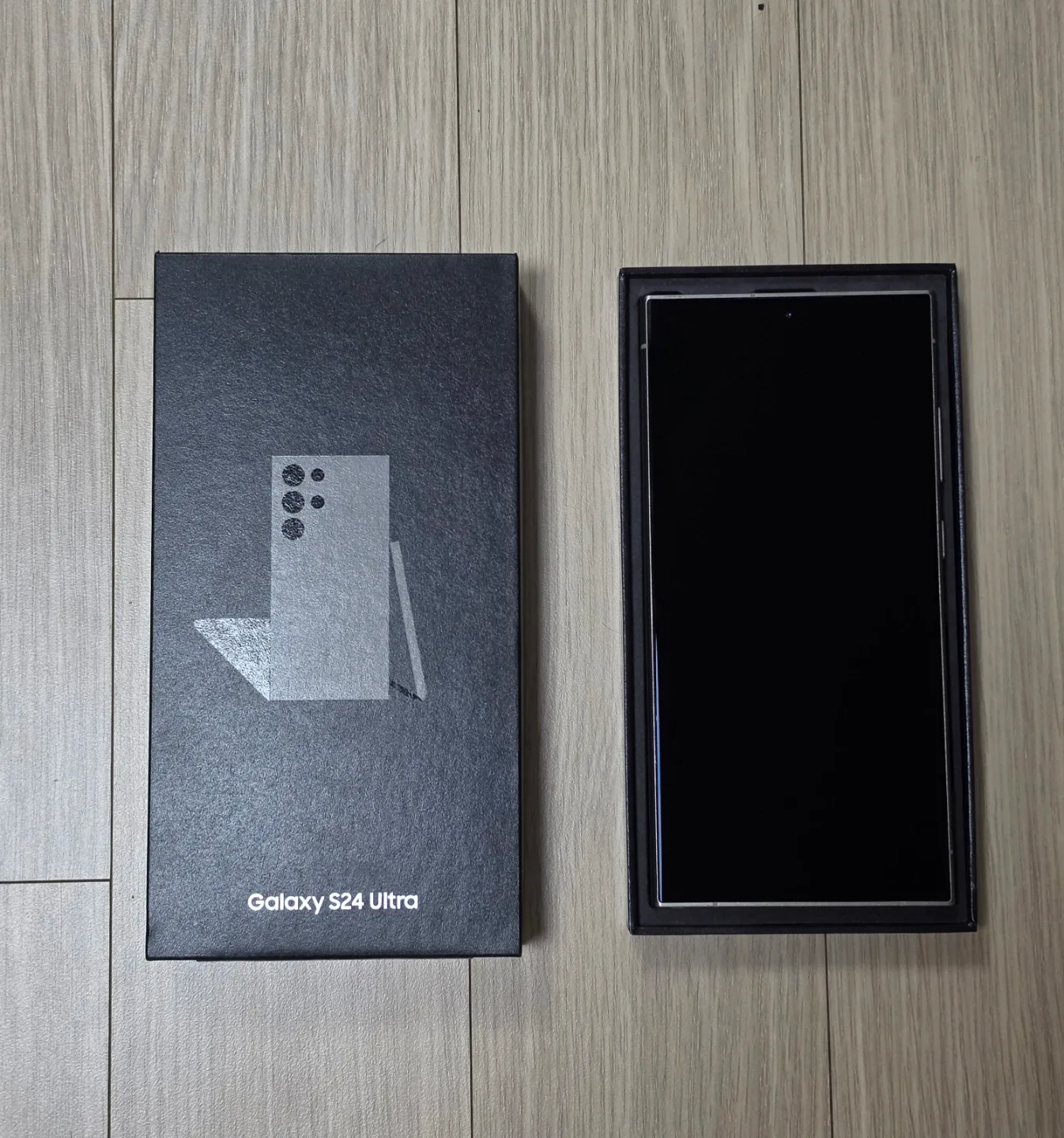 갤럭시 S24 울트라 (티타늄 그레이) 256GB 판매합니다.