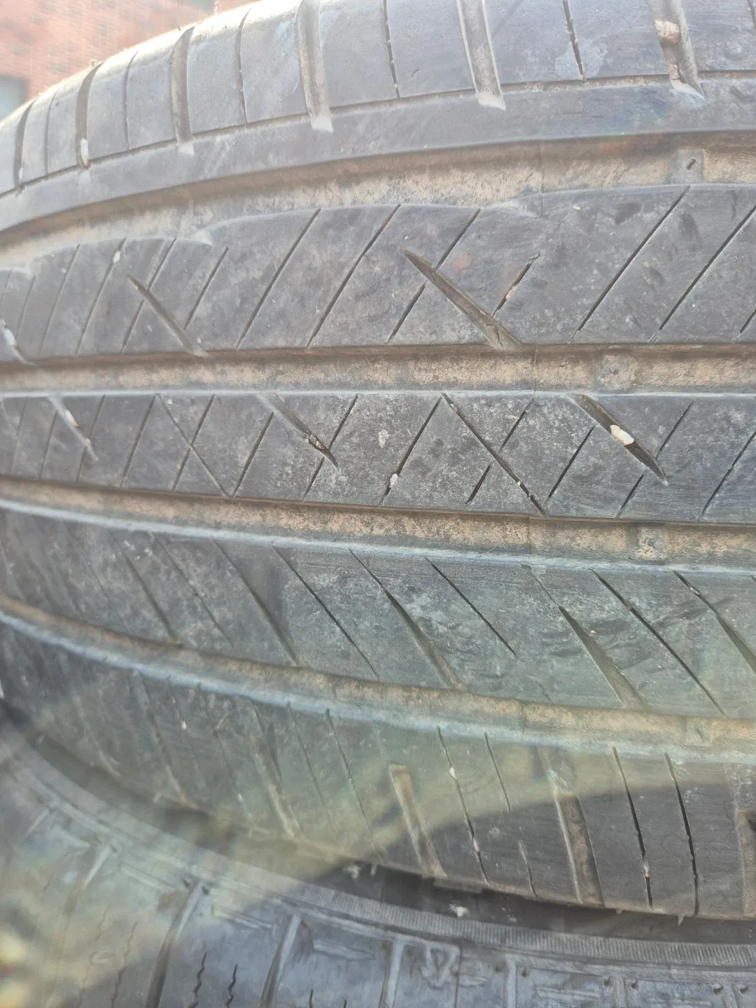 한국타이어 235 55ZR19 중고 타이어