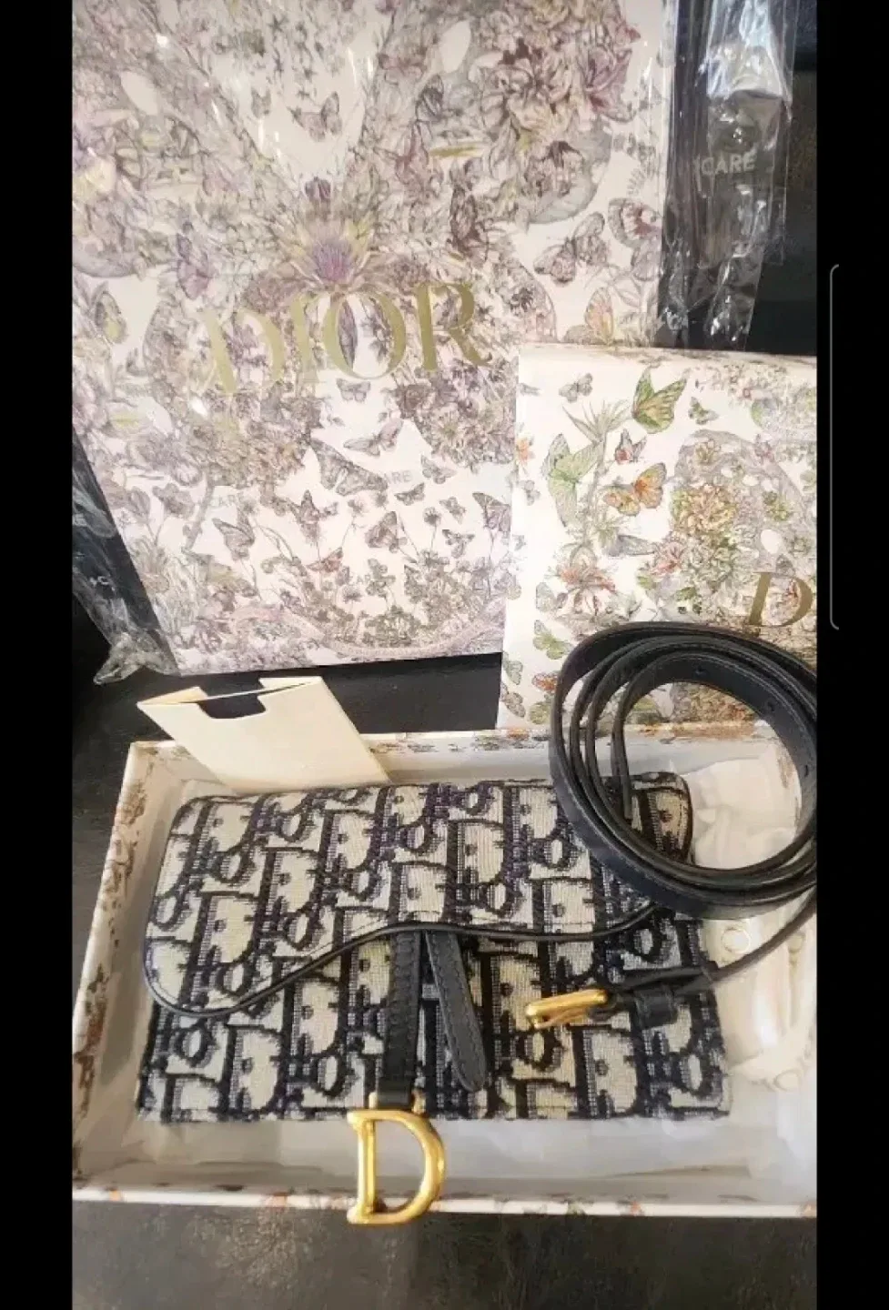 👝디올 오블리크 새들 벨트백