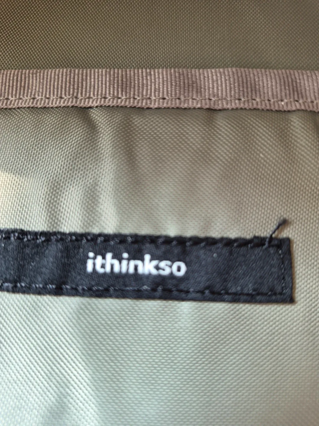ithinkso 카키 백팩
