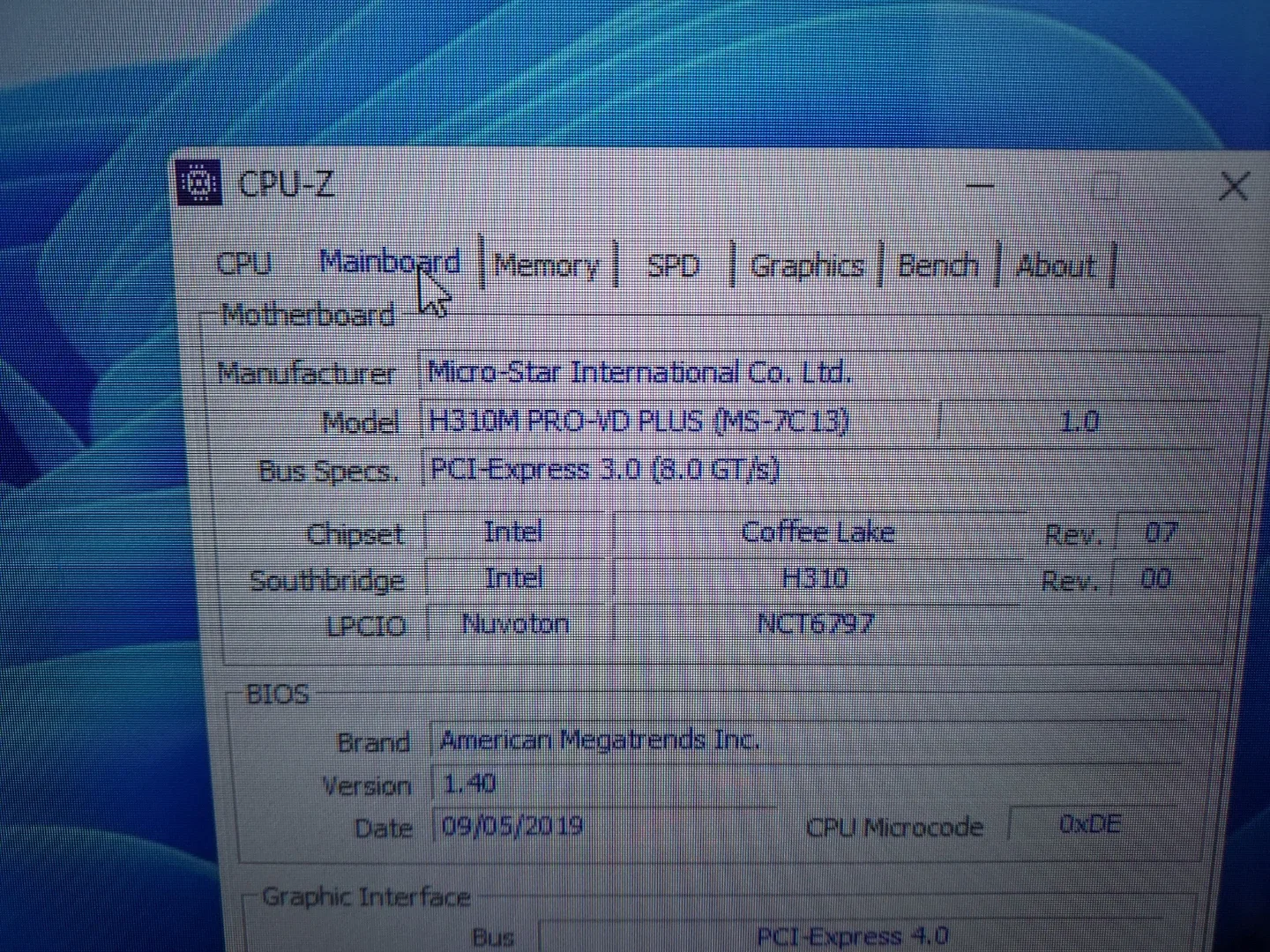 고사양게이밍. RTX 3060 본체 모니터