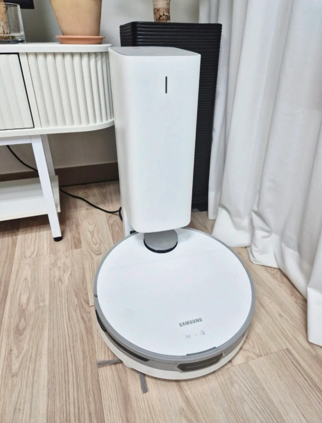 삼성 로봇청소기 VR30T85513W 화이트