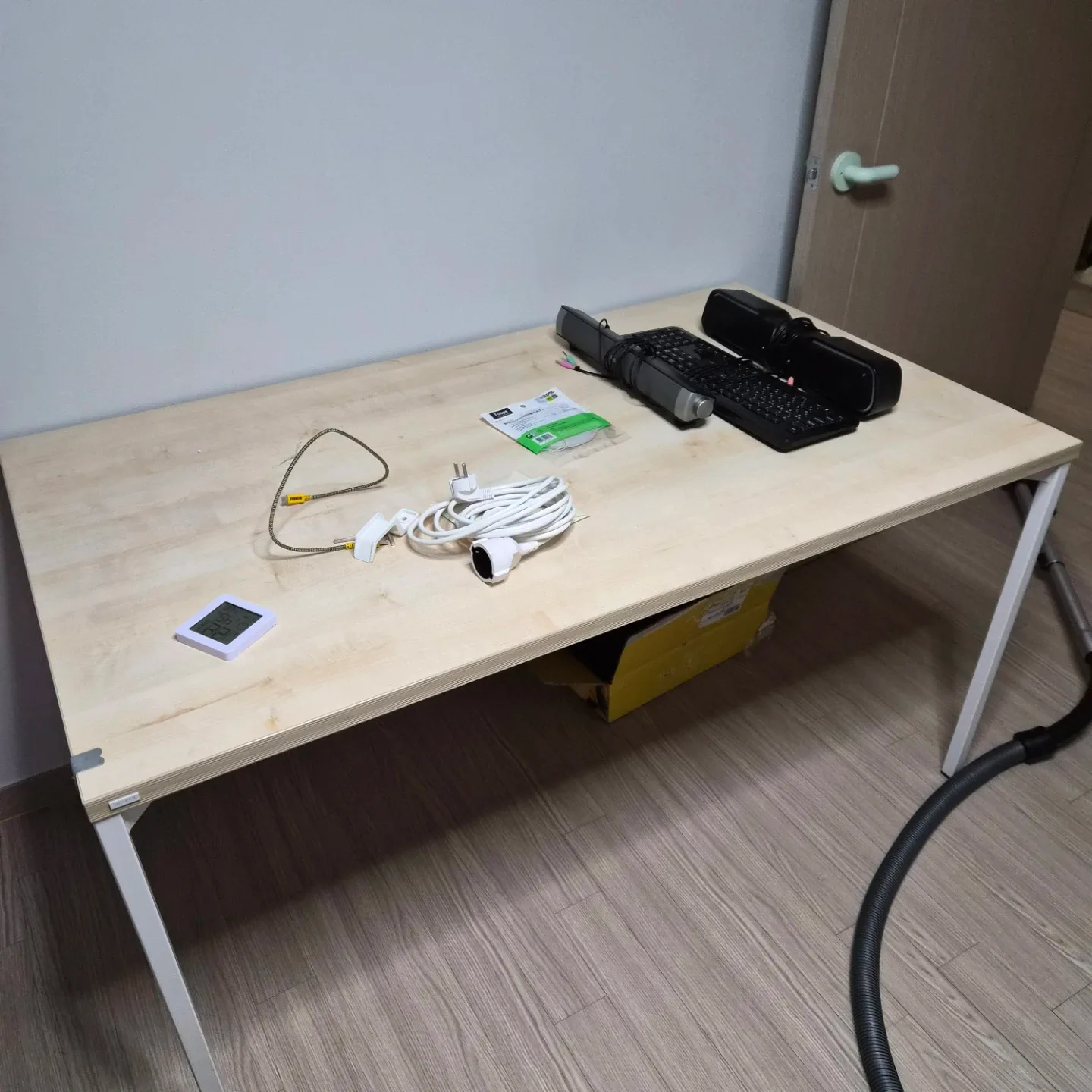 소프시스 아이보리 책상