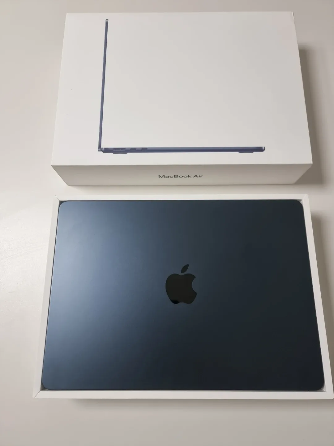 맥북 에어 M3 13인치 [2024] A3113 8GB 256GB 초S급 배터리17회