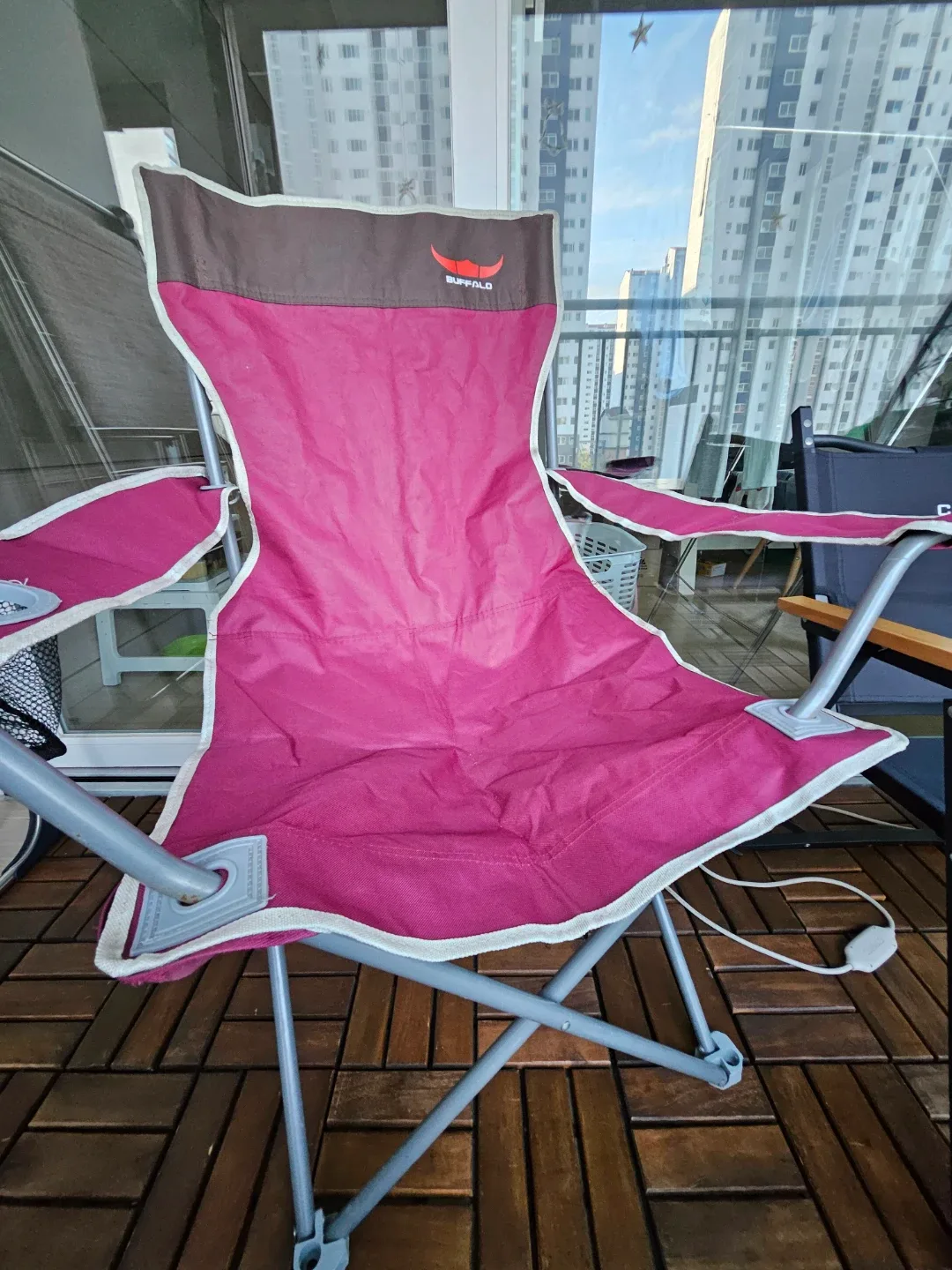 캠핑의자 두개 (버팔로)