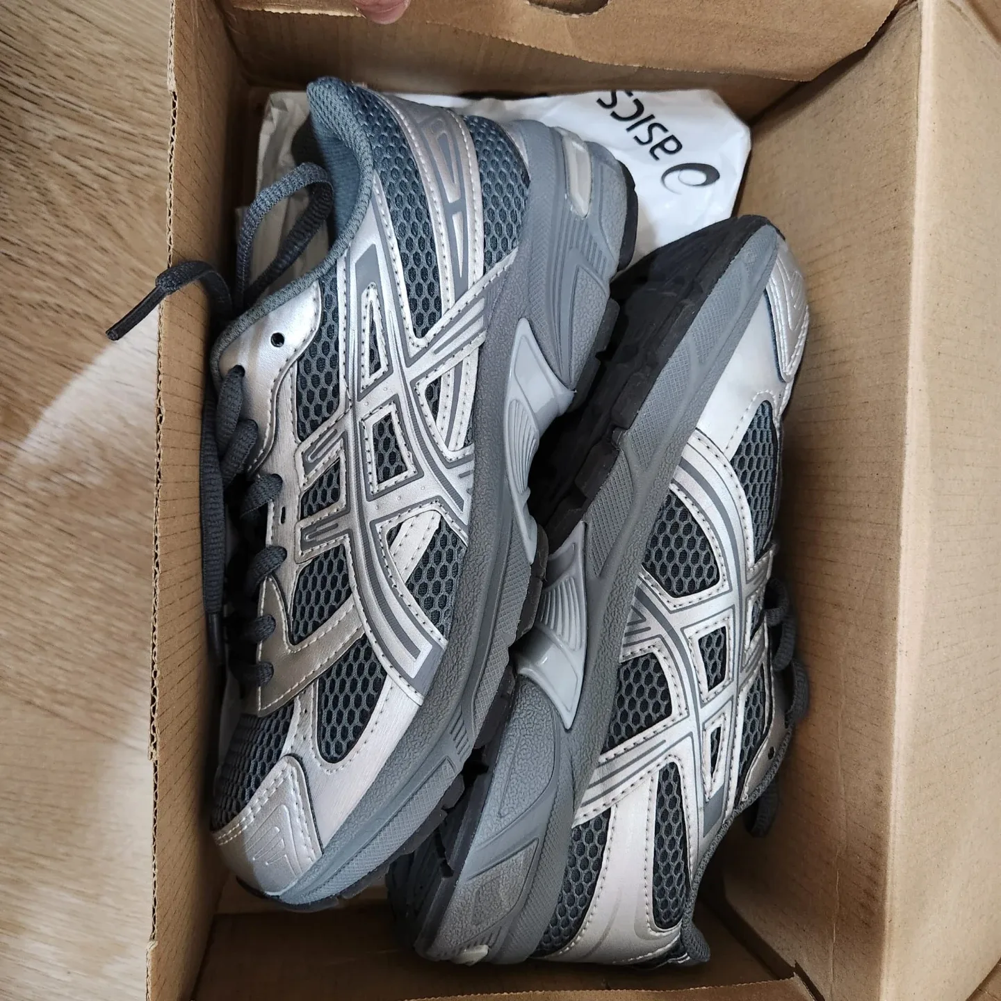 아식스 젤 1130 운동화 250mm