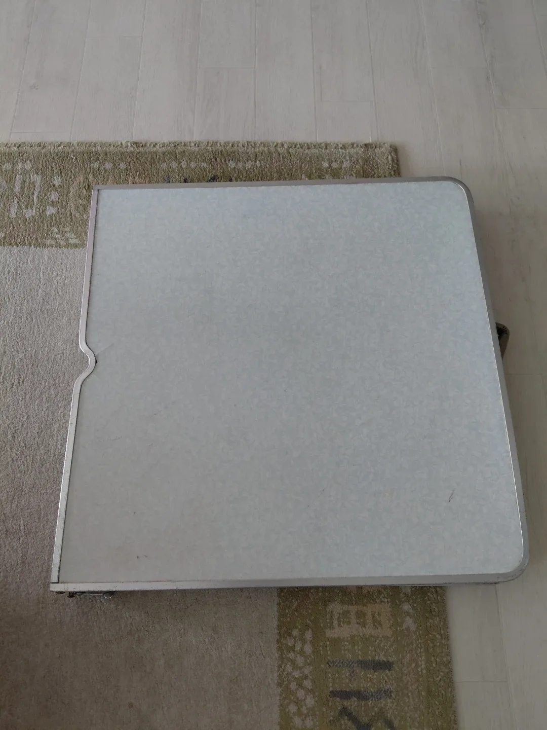 캠핑용 접이식 테이블