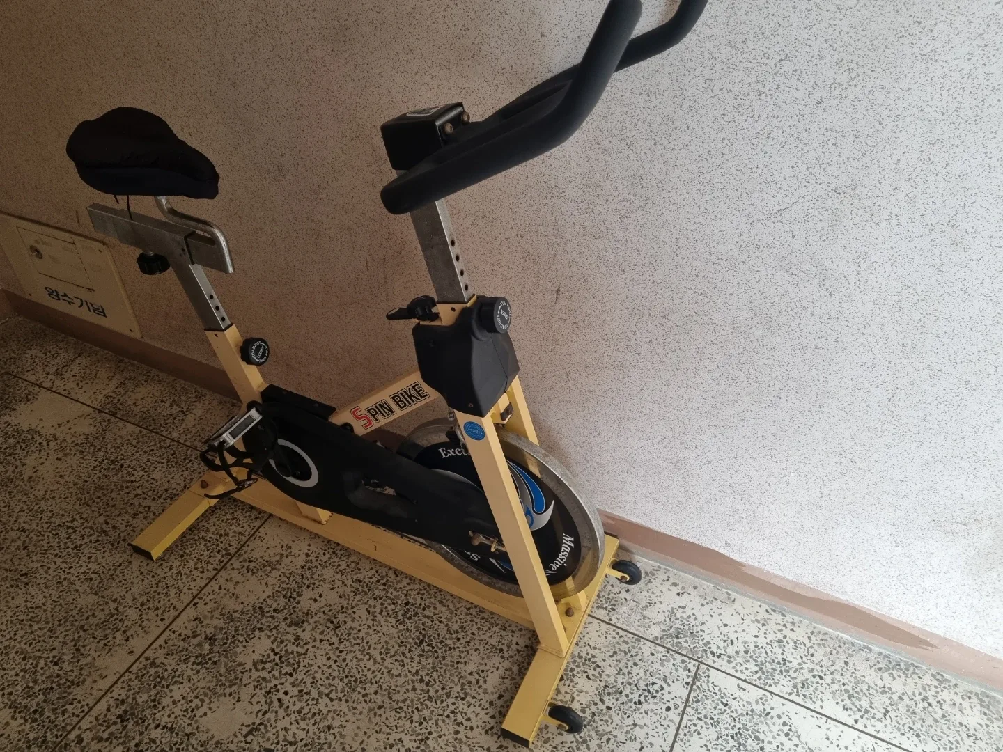 실내 스피닝 자전거 나눔합니다