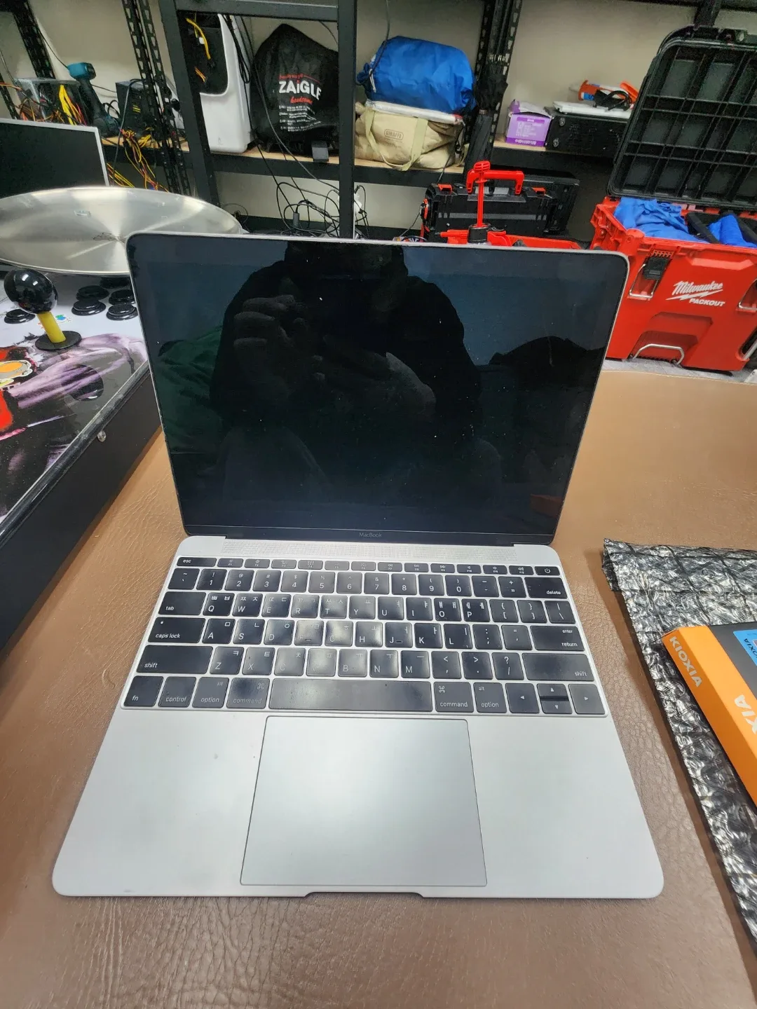 맥북 에어 13인치 A1534 실버(부품용)