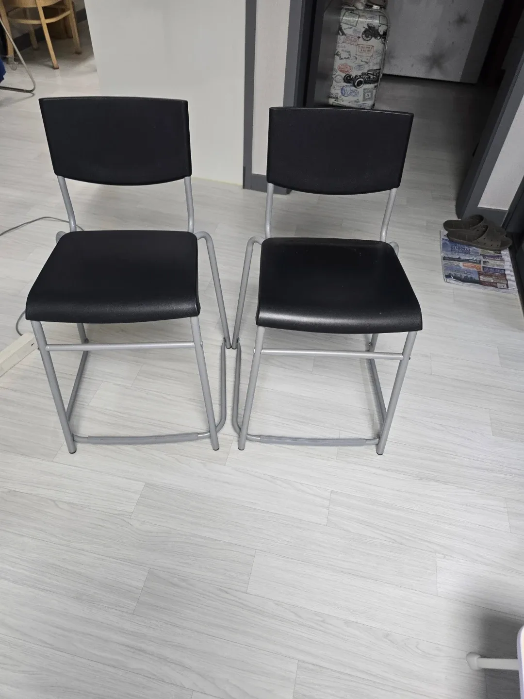 이케아 스티그 블랙 바 의자 2개