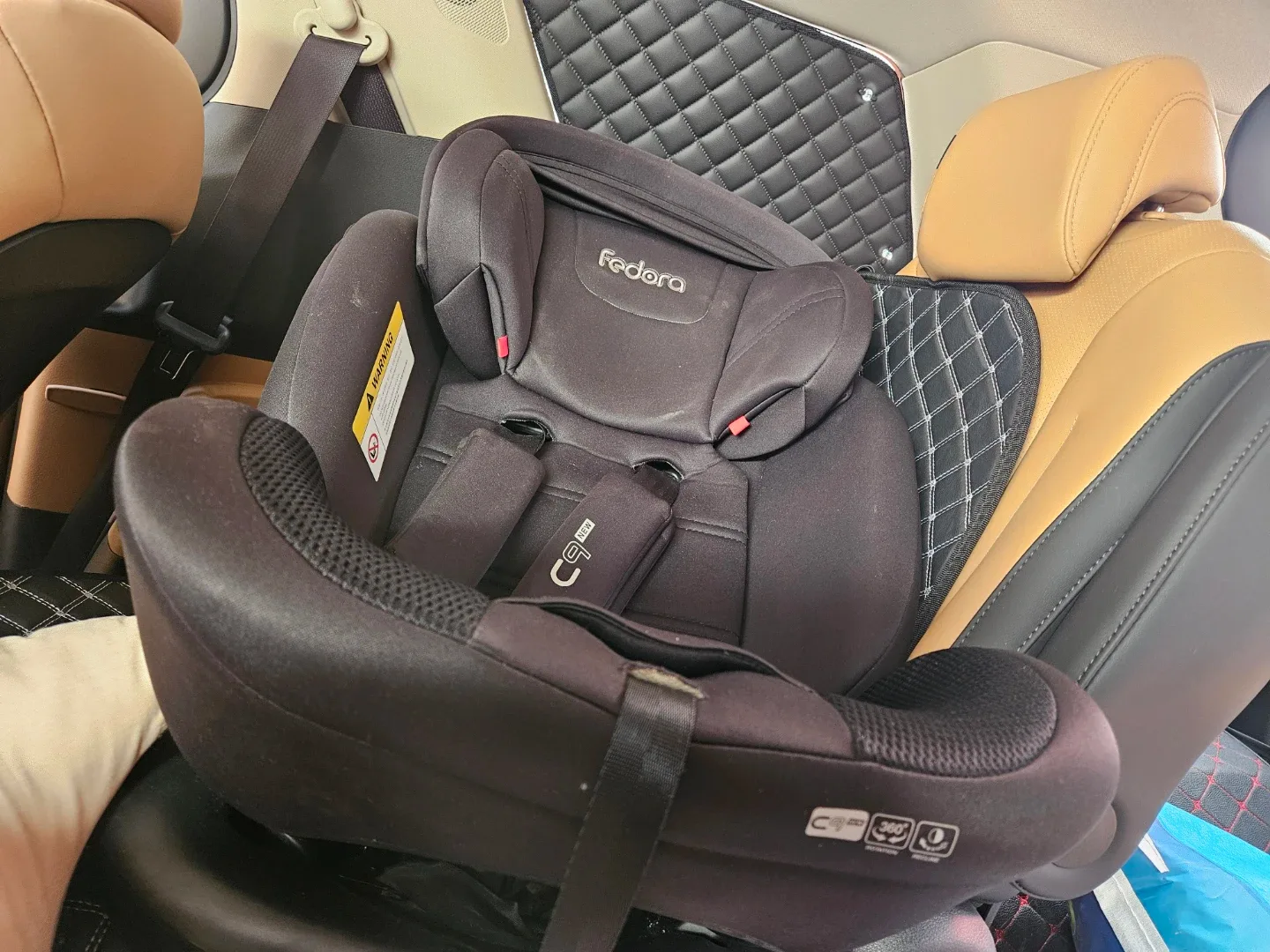 페도라 C9 블랙 카시트