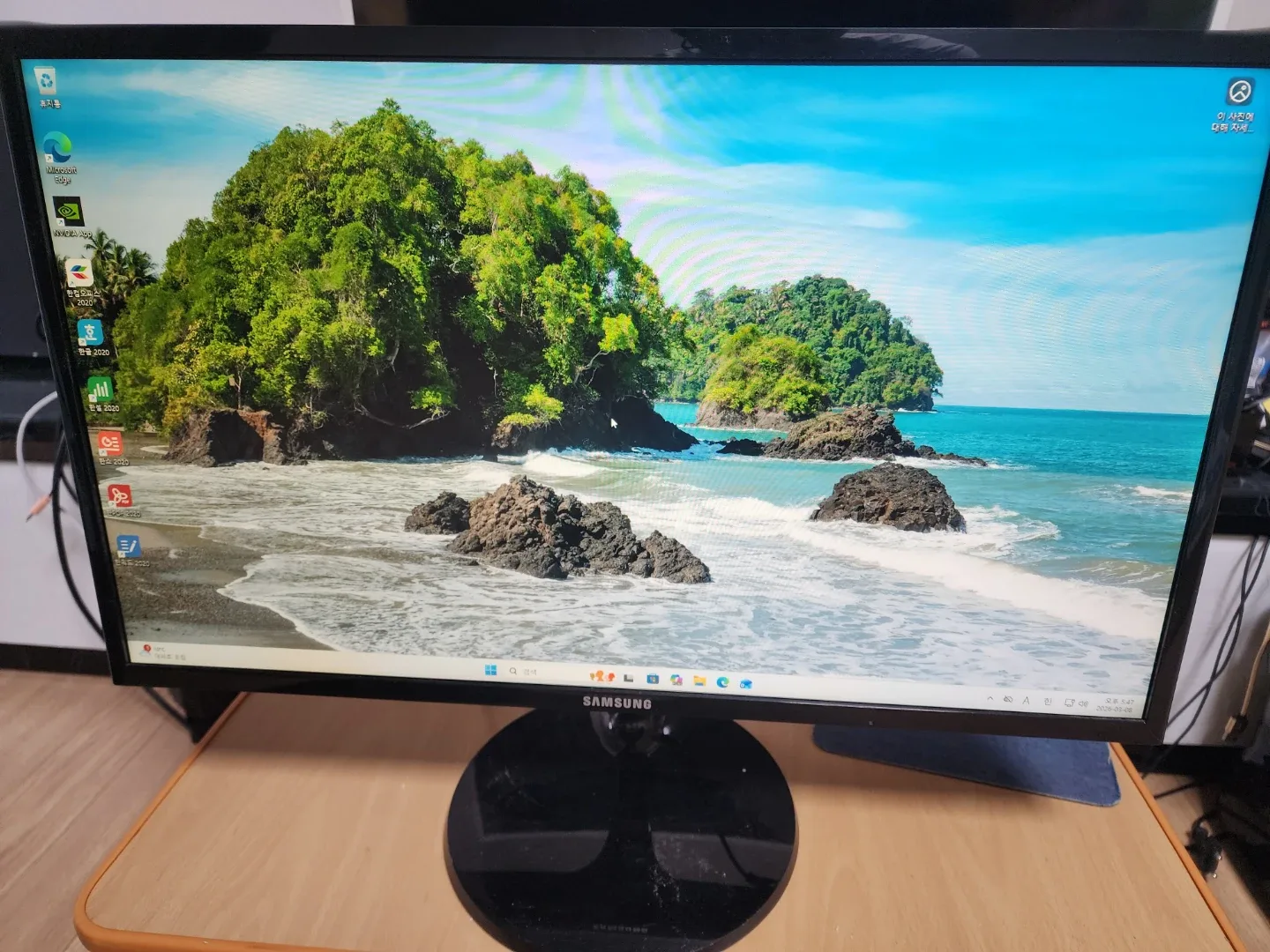 모니터 삼성S24F352FHK 상태굿 좋아요