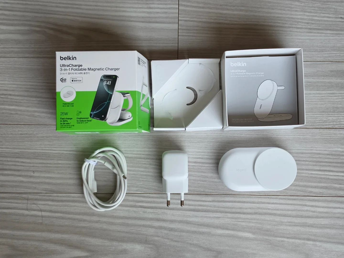 벨킨 Qi2 25W 3in1 울트라차지 폴더블 마그네틱 무선 초고속 충전기 WIZ037 팝니다