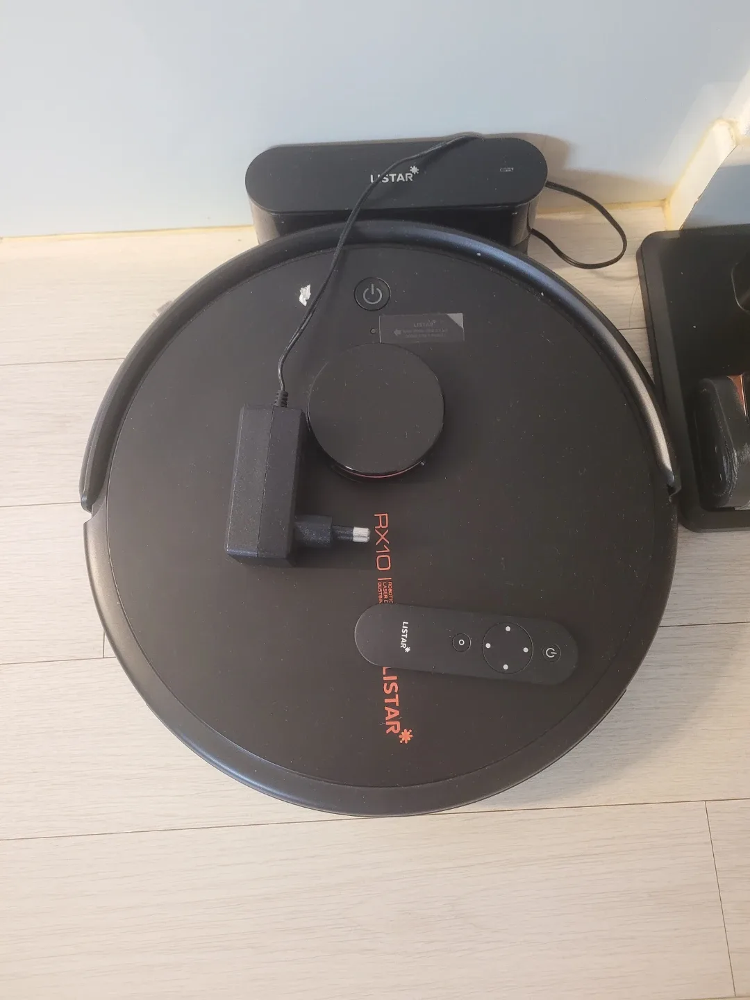 LISTAR 로봇청소기 RX10