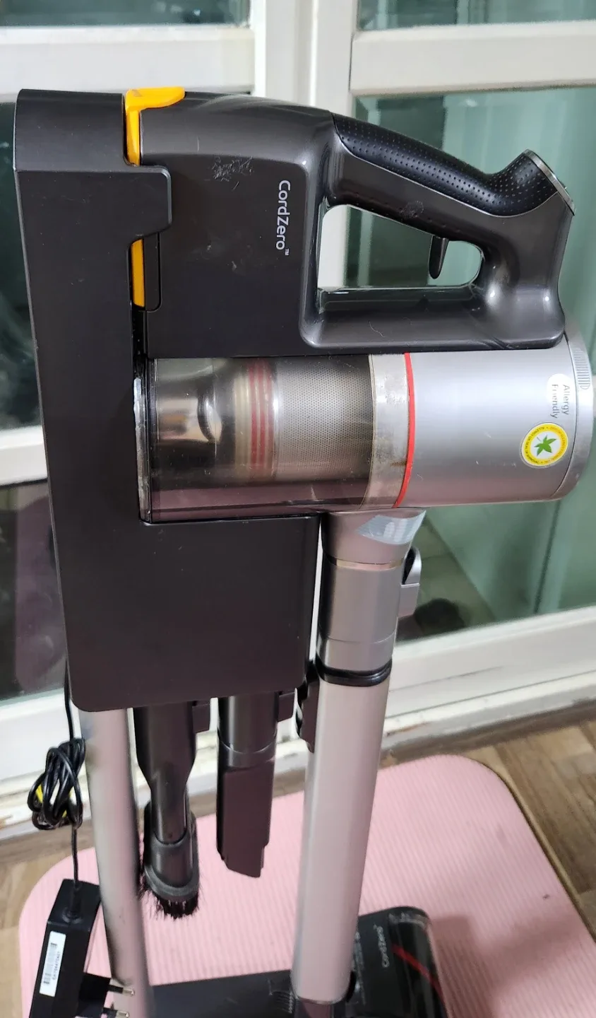 LG 코드제로 A9 무선청소기 풀구성