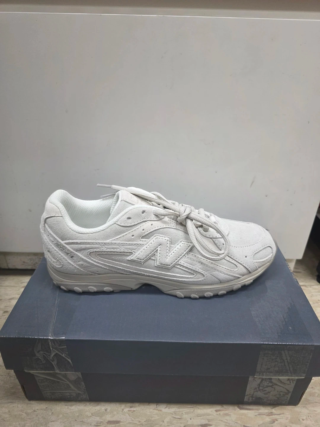 뉴발란스 204L 팀버울프 린넨 베이지 245