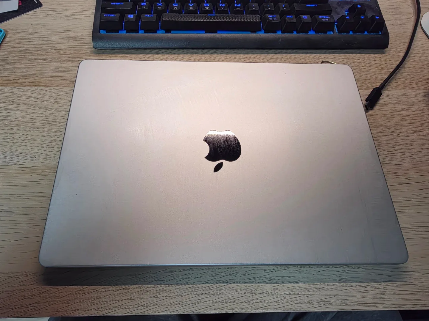 맥북프로 m3 14 팝니다