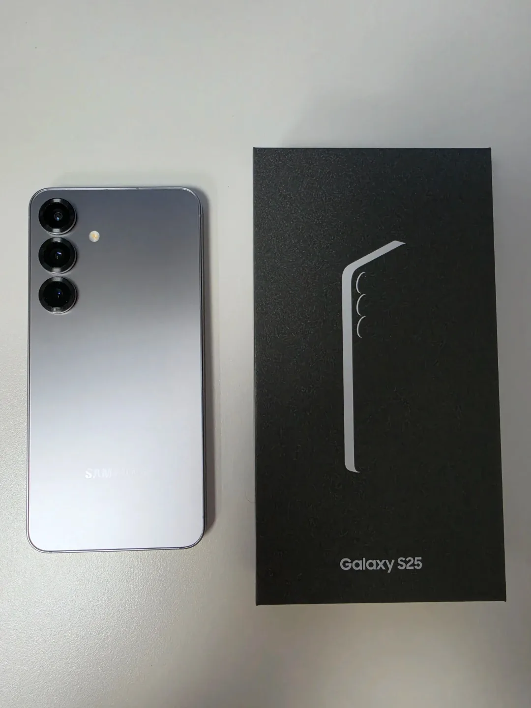 갤럭시 s25 256gb 실버쉐도우 자급제 팝니다