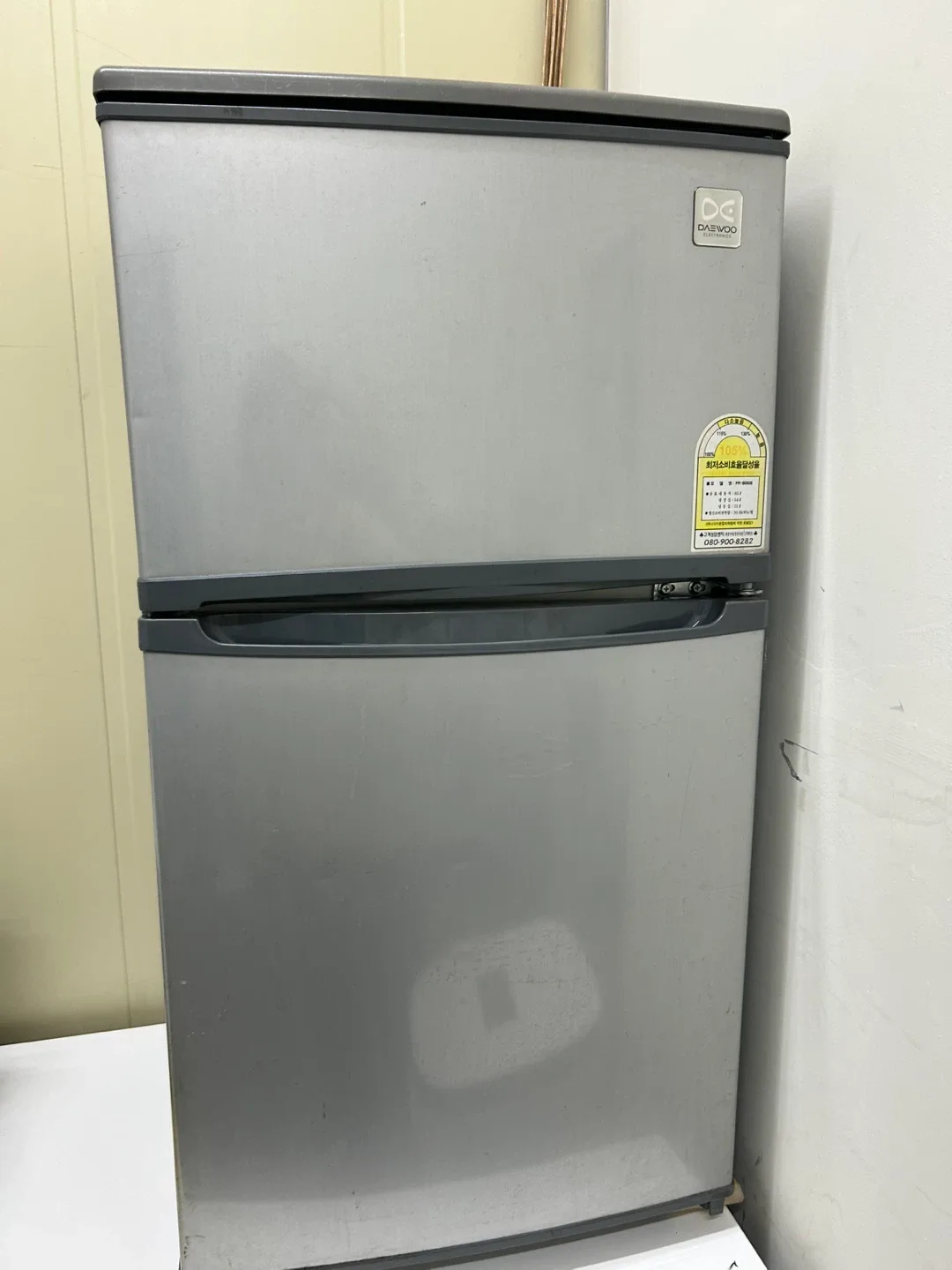 대우 2도어 소형 냉장고 FR-B093E