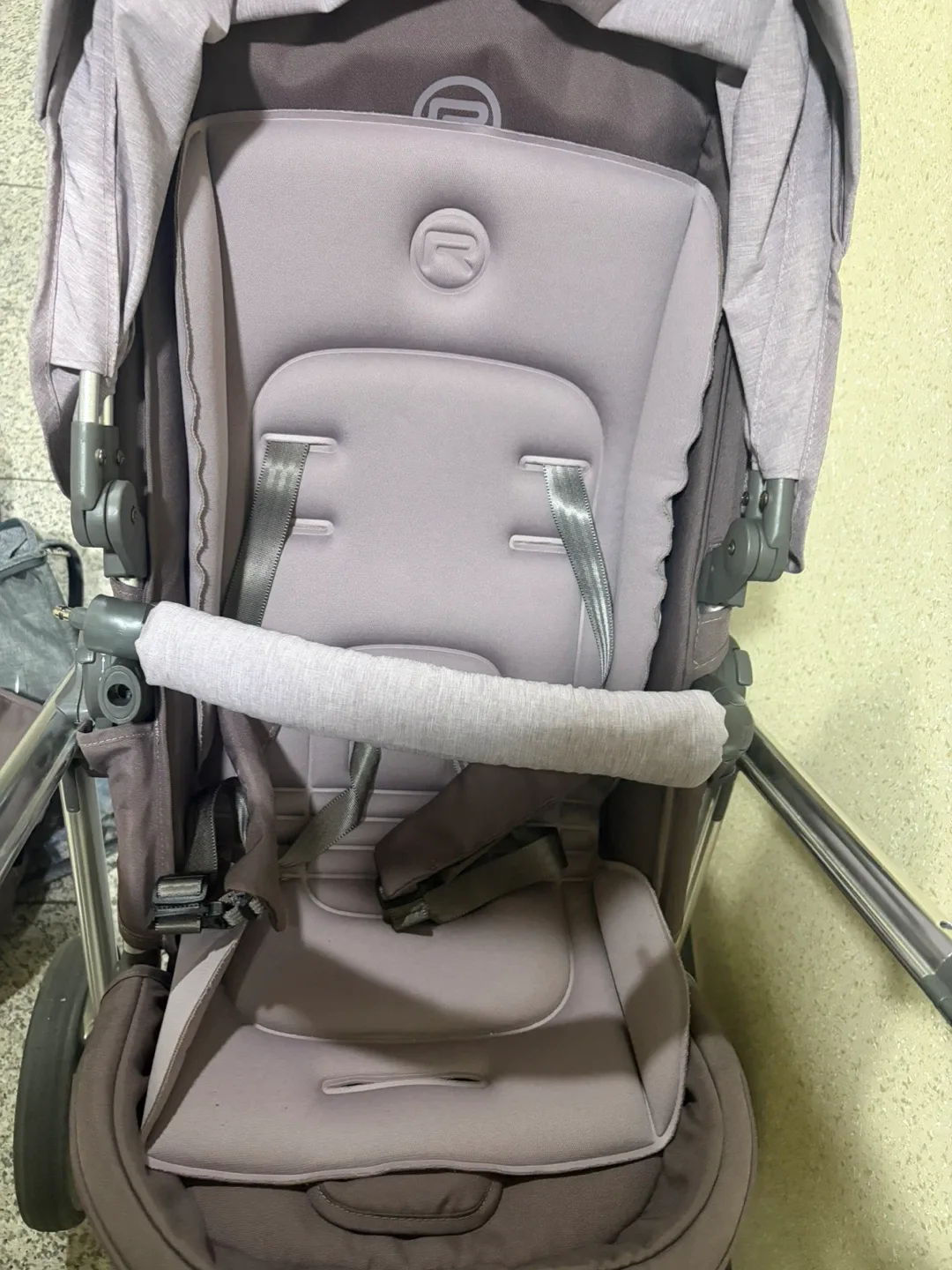 리안 절충형 유모차