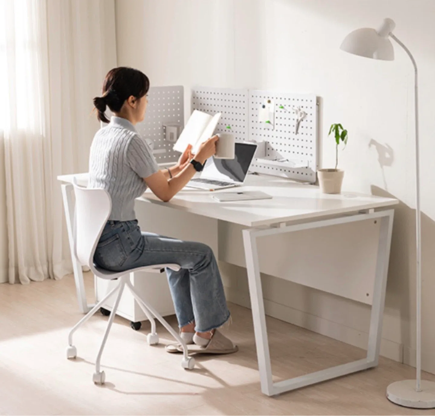 깔끔한 책상 _ 완전 새것