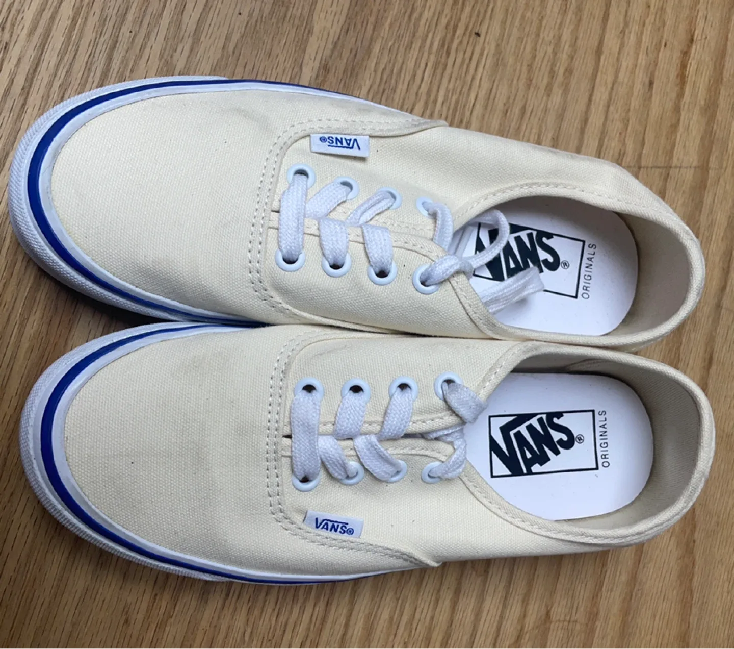 반스 운동화 235