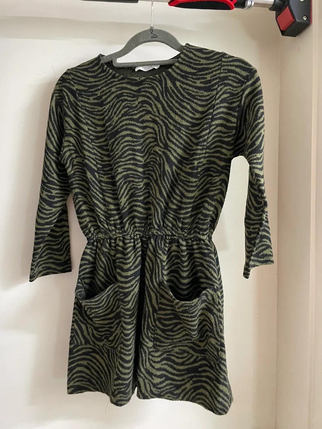 자라 키즈 초등 저학년 원피스 사이즈 9 134cm