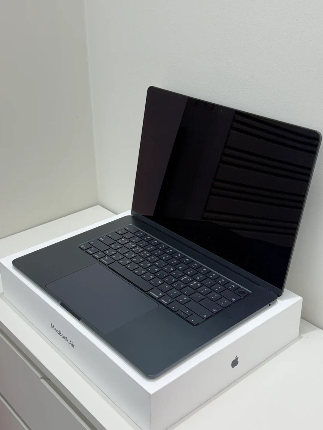 맥북에어M4 15인치 256기가 미드나이트 개봉건