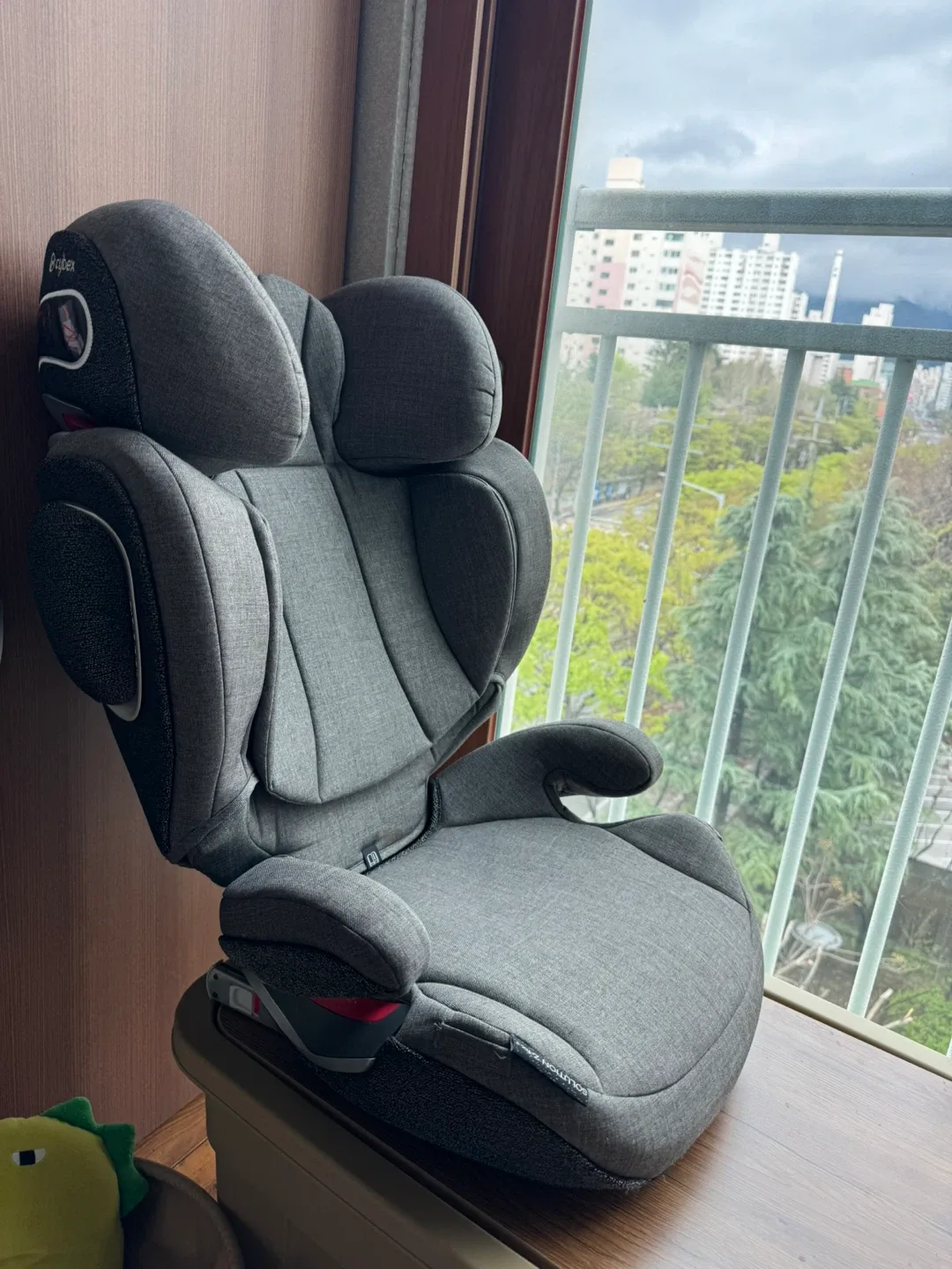 싸이벡스 주니어카시트+발받침대