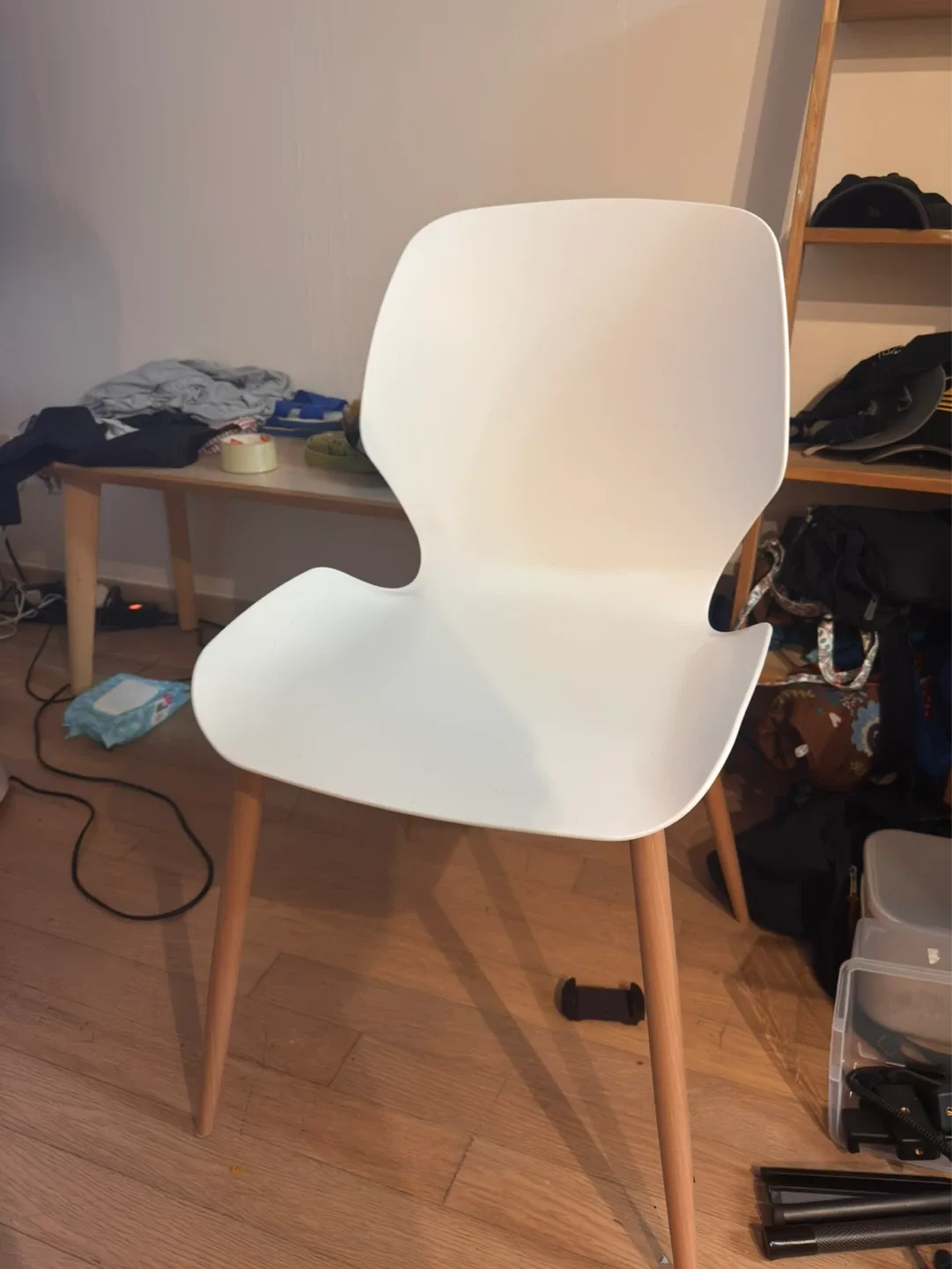 한샘 엠보 화이트 디자인 의자 4개