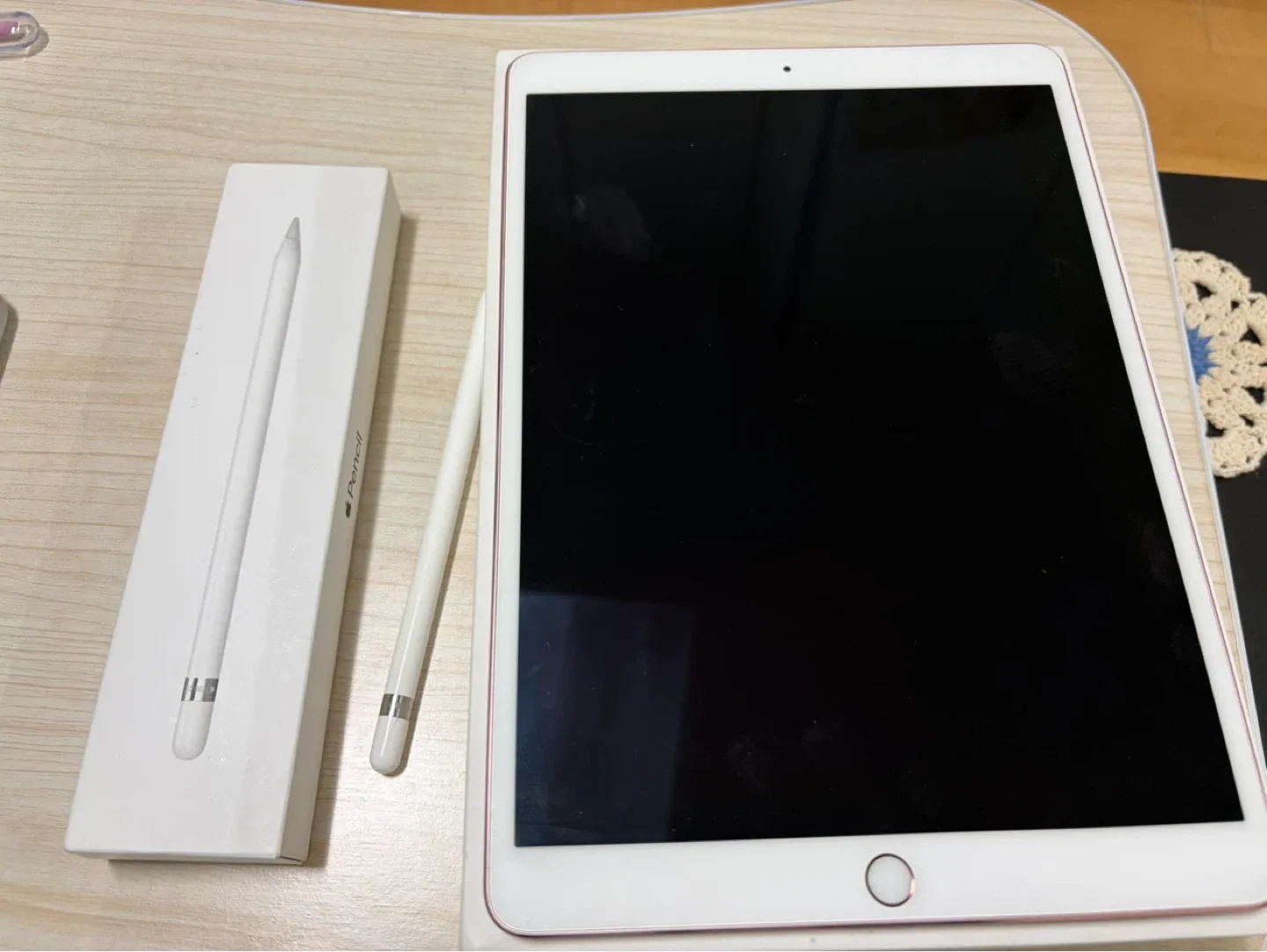 아이패드 프로 10.5 + 애플펜슬 1세대 팝니다!