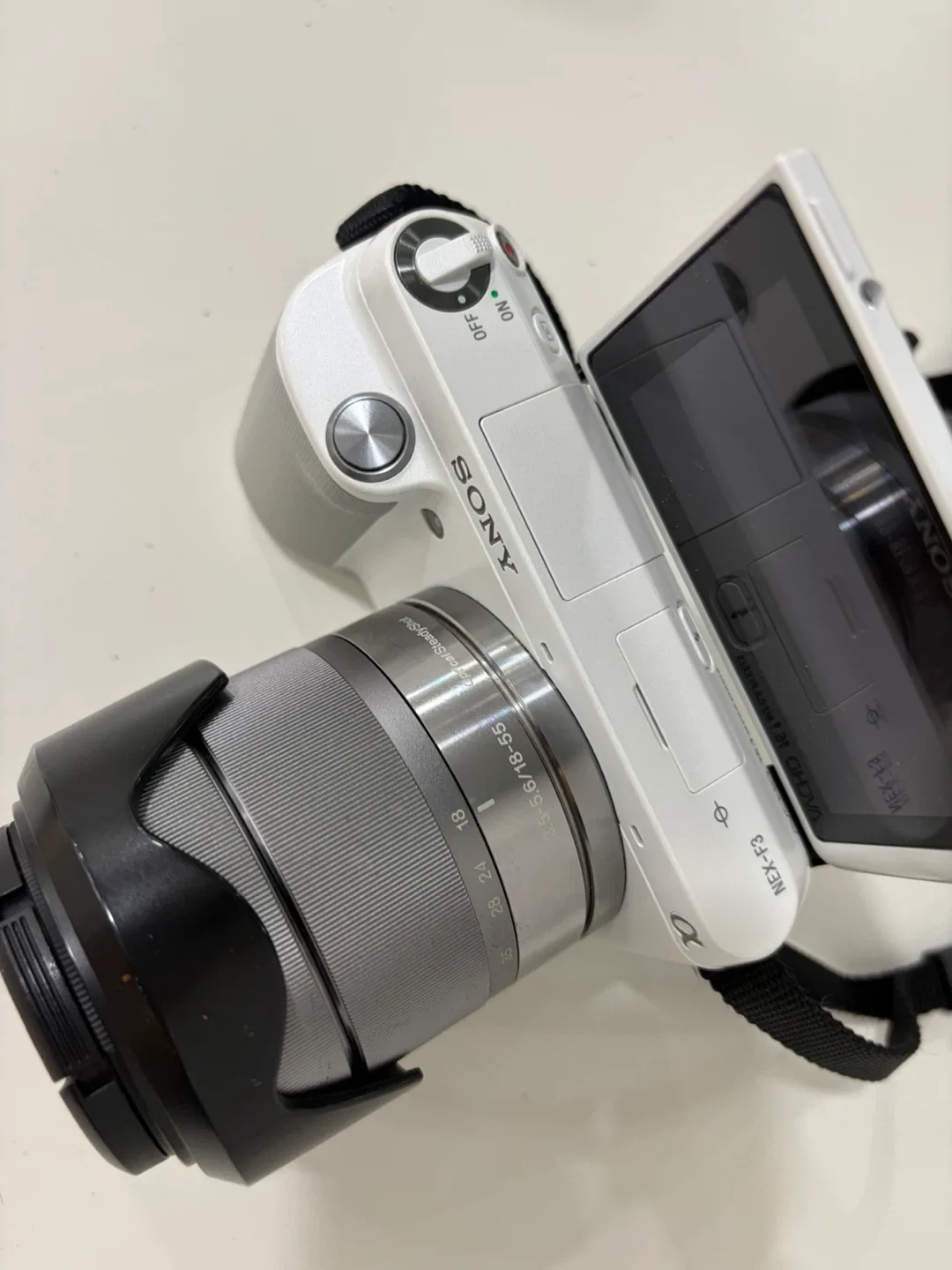 소니 NEX-F3 미러리스 카메라 18-55mm