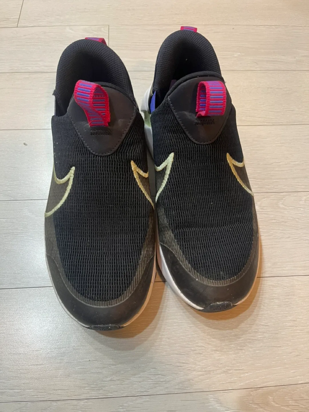 [런닝준비하세요]나이키 운동화 DV8999-400 230 사이즈