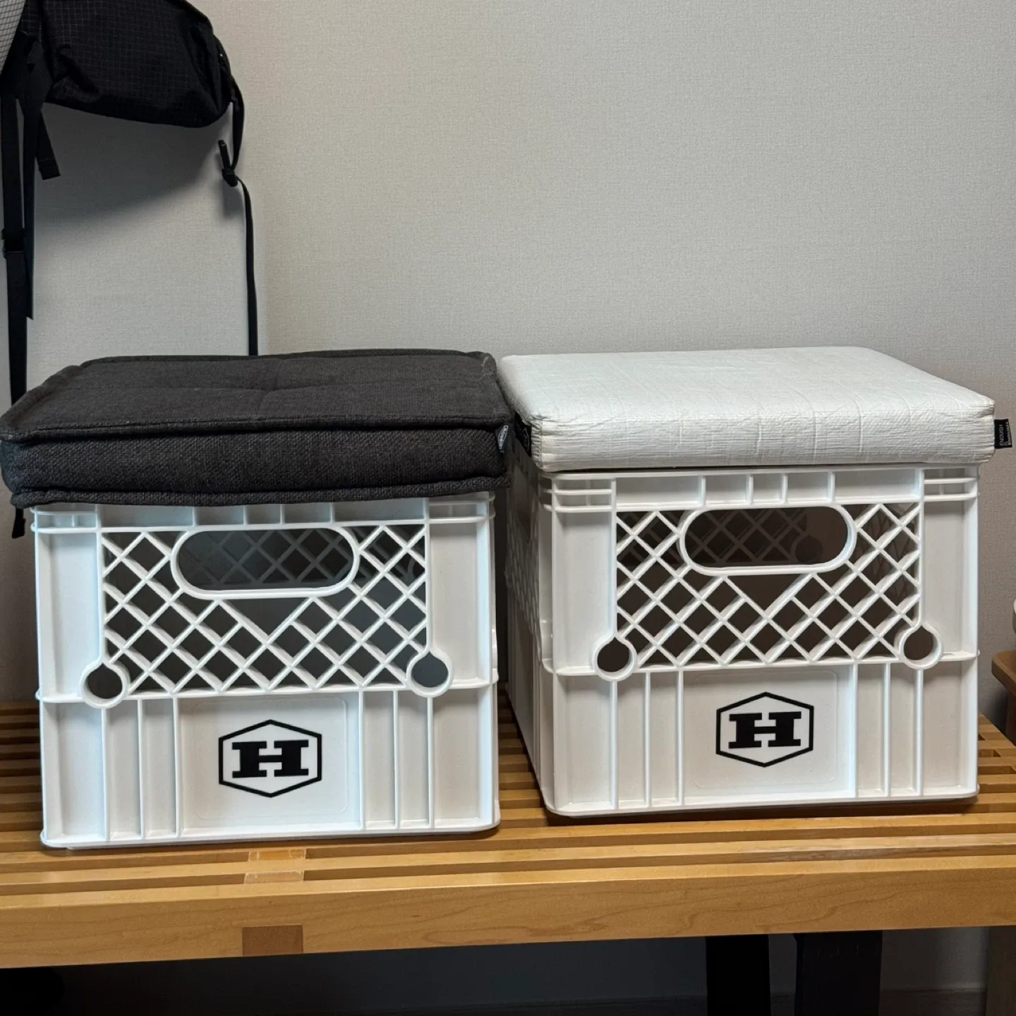 하이브로우 밀크박스 체어