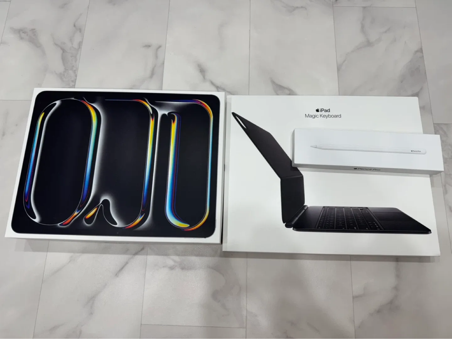 아이패드프로 13 M5 1TB 블랙 셀룰러 판매합니다