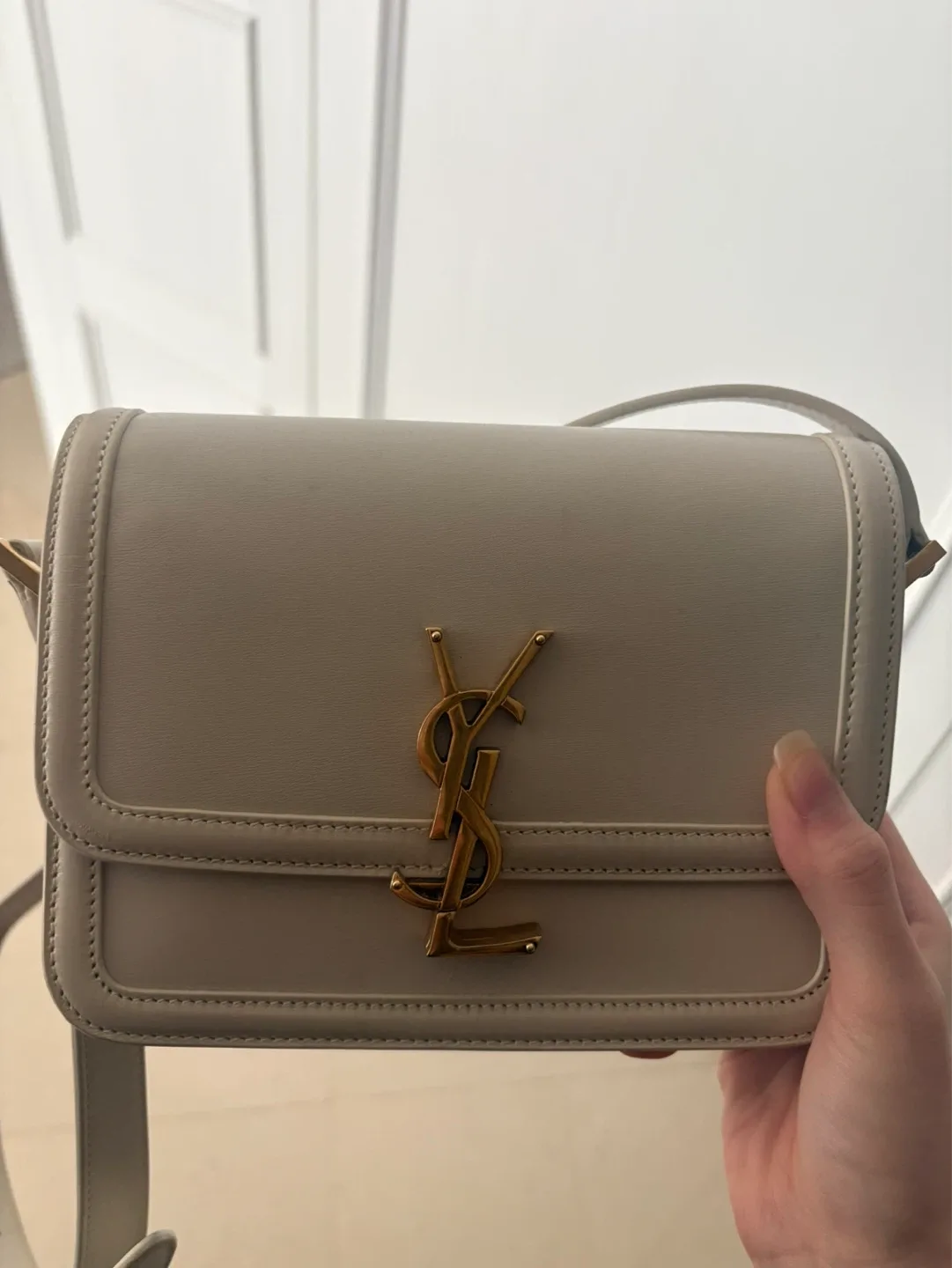 생로랑 스몰 사첼백 정품