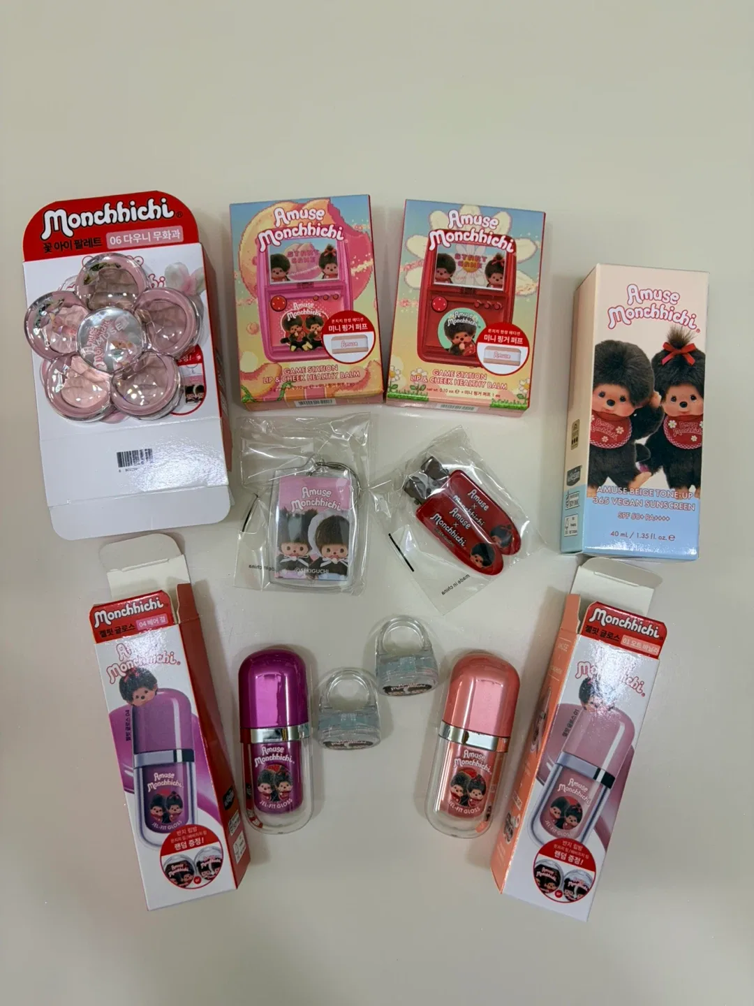 어뮤즈 몬치치 화장품 새상품