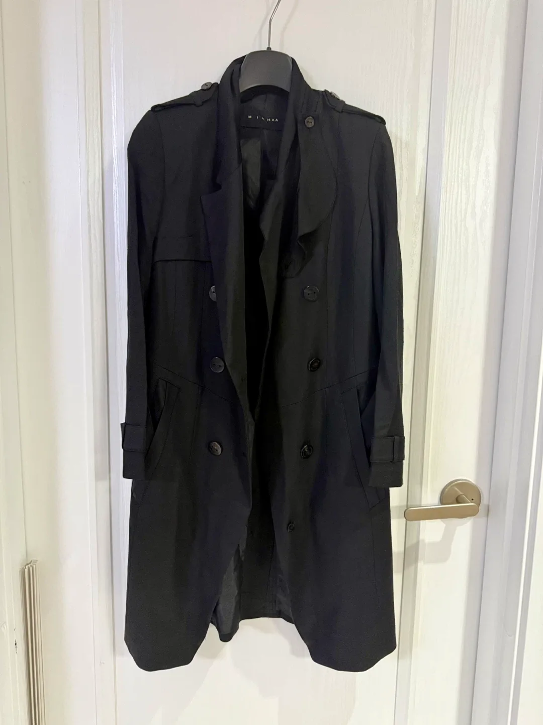 미샤 트렌치 코트 블랙